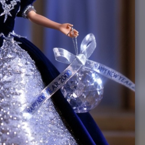 1999 Millennium Princess Barbie NIB Mint Condition - Picture 9 of 10